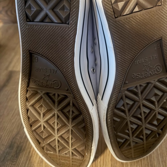 Converse Women Lavender Star Platform Sneakers - Picture 9 of 10